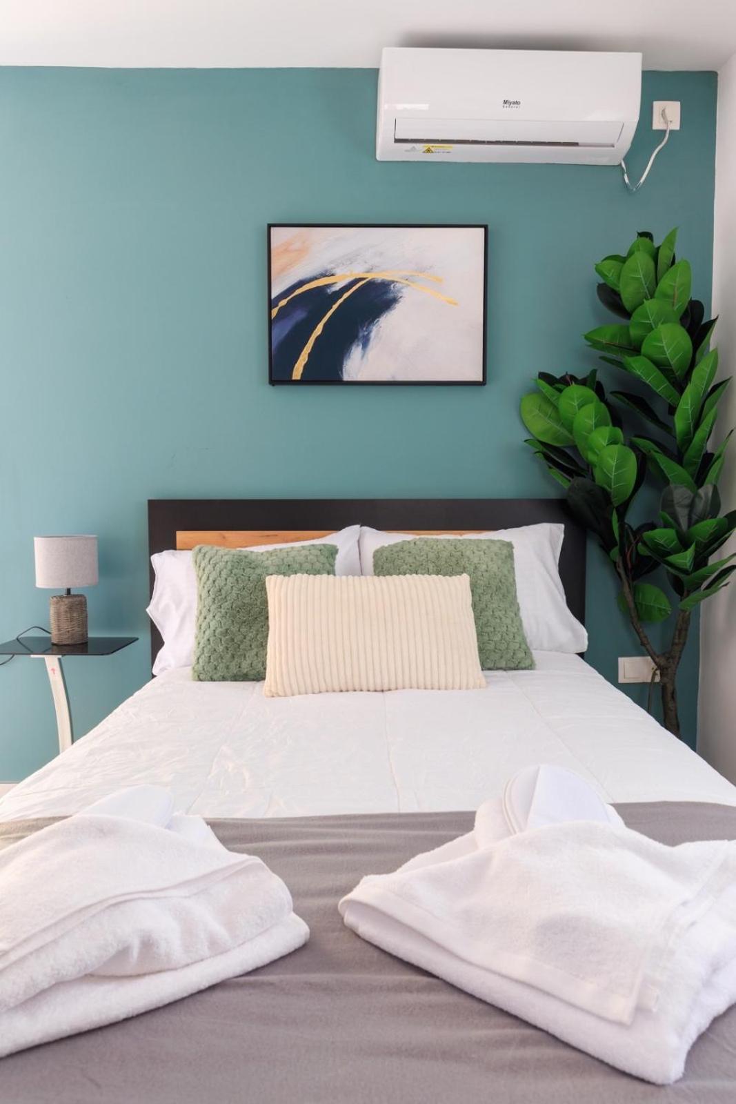 Aiolos Super Lux Suite Jucuzzi Nea Smyrni Centre Athen Exterior foto