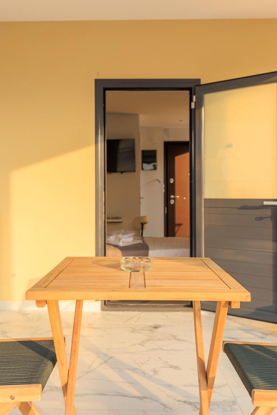 Aiolos Super Lux Suite Jucuzzi Nea Smyrni Centre Athen Exterior foto