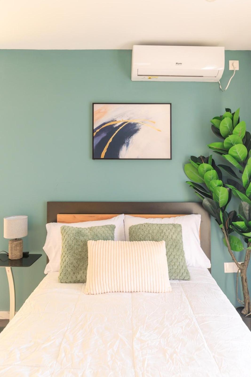 Aiolos Super Lux Suite Jucuzzi Nea Smyrni Centre Athen Exterior foto