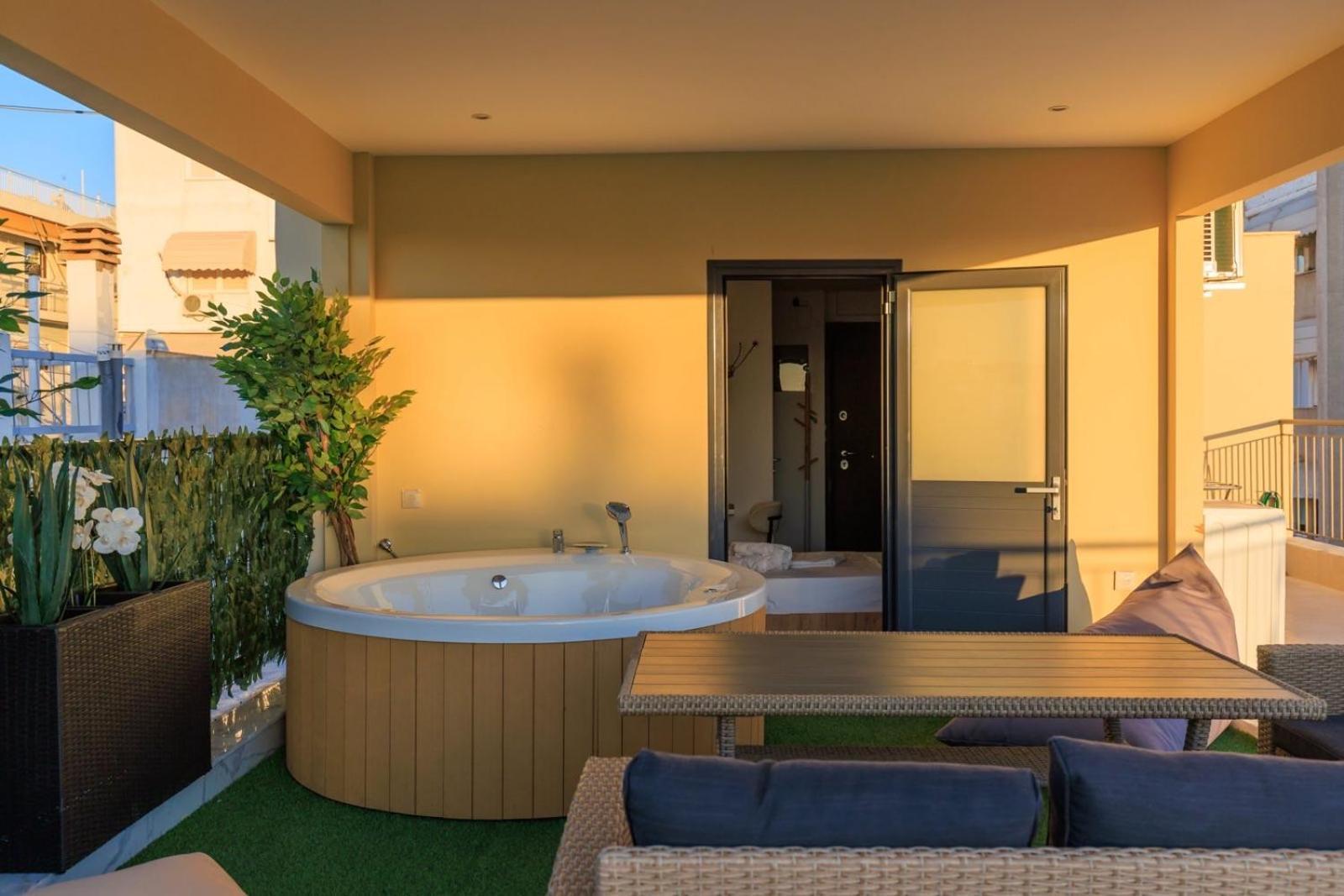Aiolos Super Lux Suite Jucuzzi Nea Smyrni Centre Athen Exterior foto